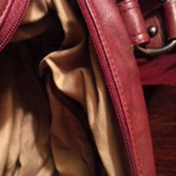 Linea V by Kooba vegan bag - Picture 8 of 8